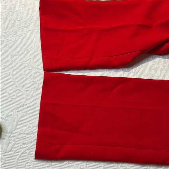 Elegant Red Women's Trousers - Picture 8 of 13